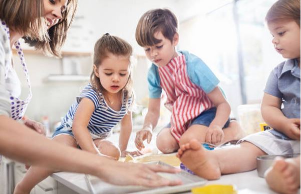 cuisiner-en-famille-maman-enfants-recette-tabliers