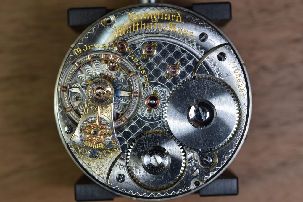 Mécanisme d'une montre ancienne